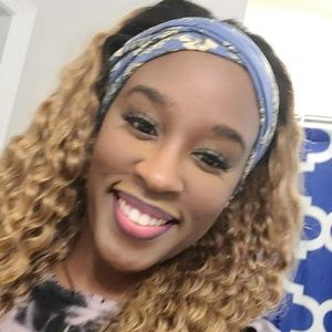 Meet your Posher, Kaycee